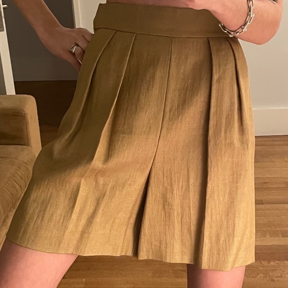 Theory high waisted pleat front linen shorts